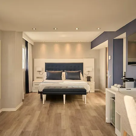 Hotel Catalonia Del Mar - Adults Only